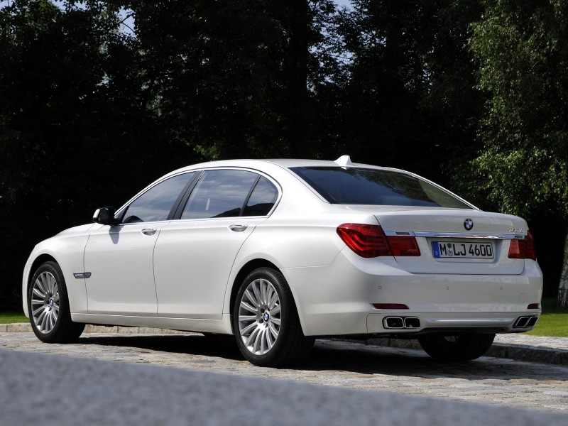 bmw-760li-49.jpg