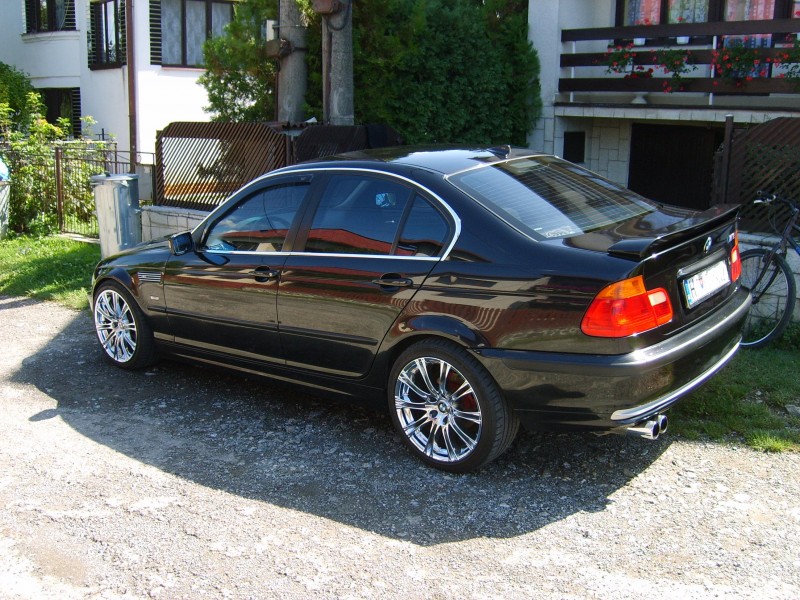 bmw1.jpg