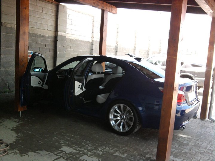 bmwe60m51.jpg