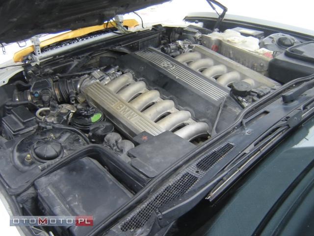de-la-bmw-750-la-rolls-royce-ghost-afb5aadc2370b7c7a-920-0-1-95-0.jpg