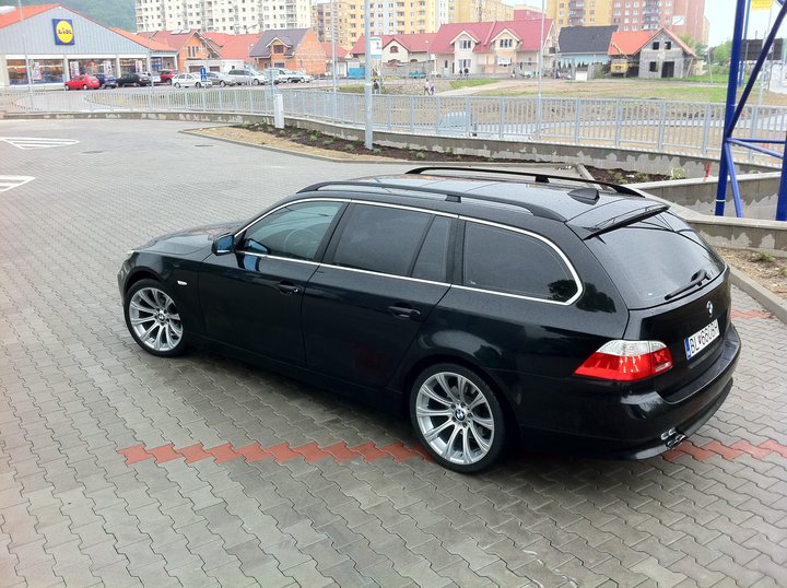 M5 e61.jpg