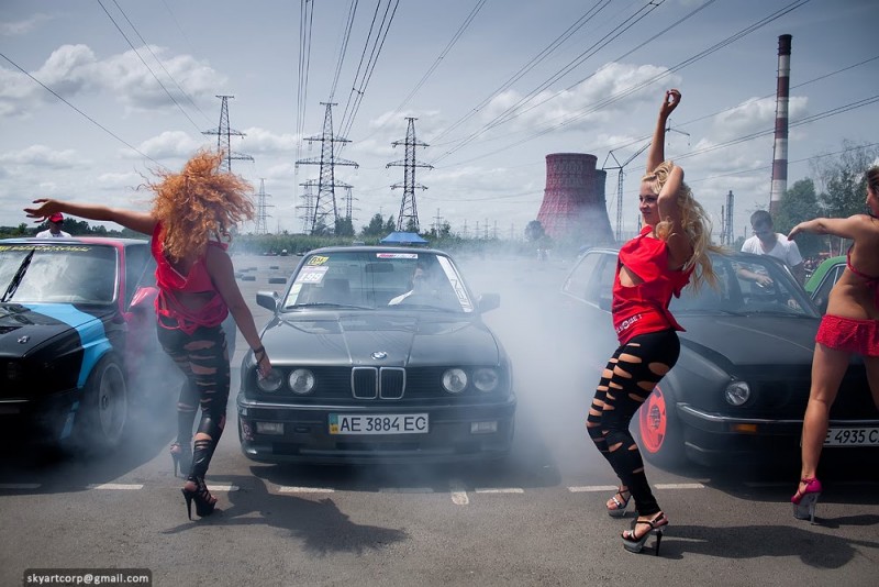 bmw-girl 80.jpg