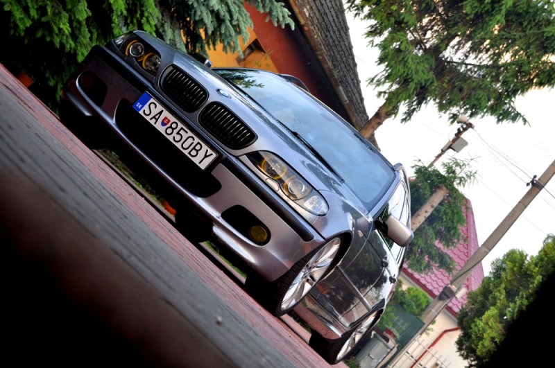 bmw44.jpg