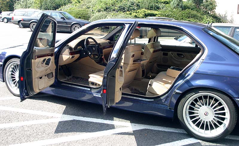 alpina_b12_6.0_02.jpg