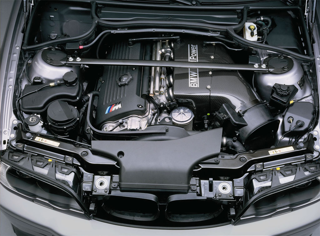 bmwm3csl03_engine.jpg