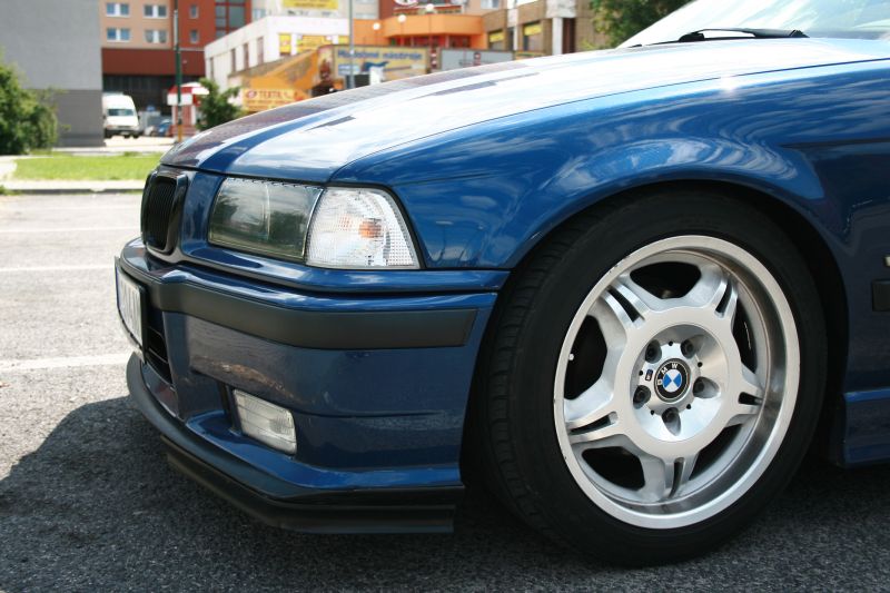 BMW_2.jpg