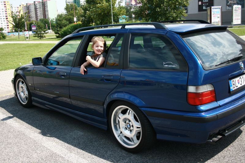 BMW_12.jpg