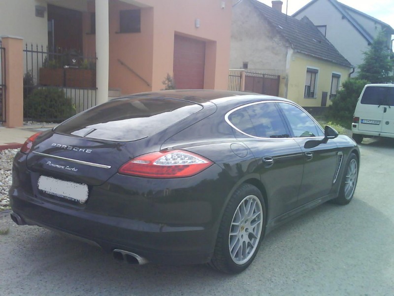 porsche panamera turbo.JPG