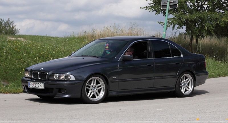 bmw_my7.JPG