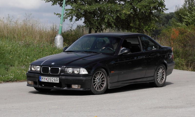 bmw_my10.JPG