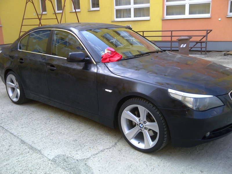 bmw5 nanesený vosk.jpg