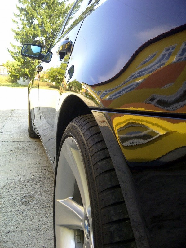 bmw5 L bok po detailingu.jpg