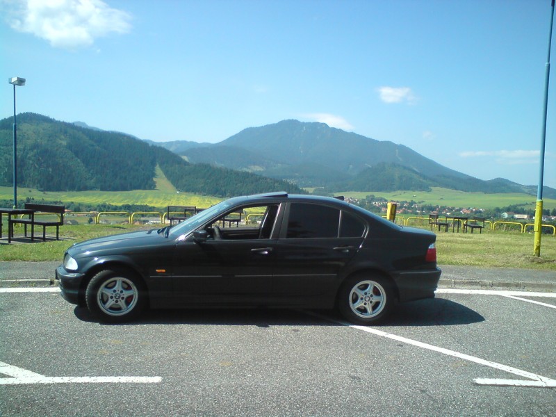 BMW 2.JPG