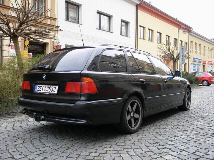 resize_of_bmw3_930.jpg