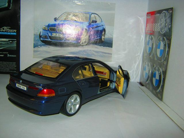 img2718cm.jpg