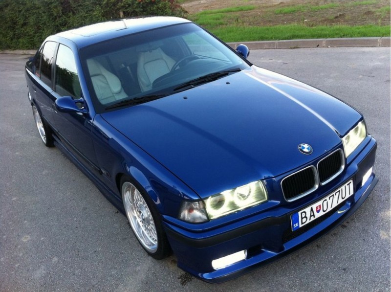 328i.jpg