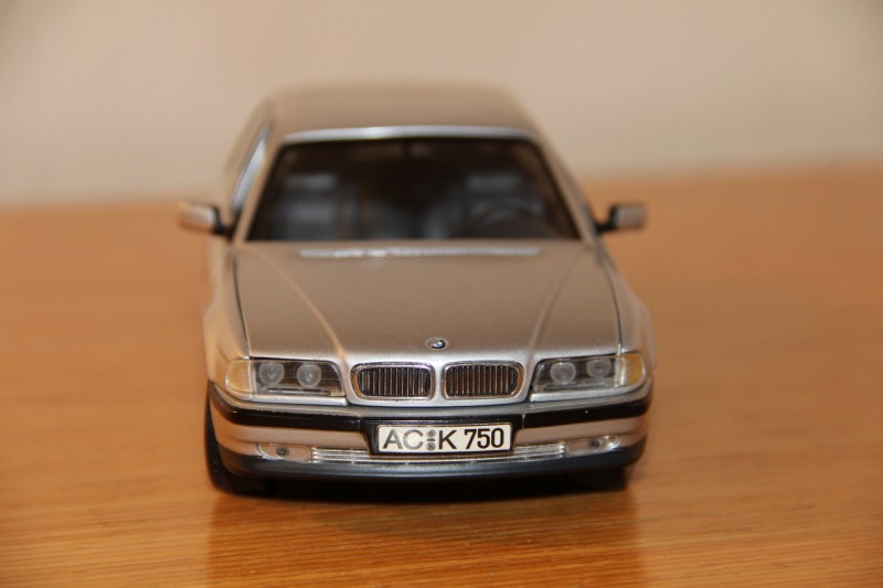E38_750iL.JPG