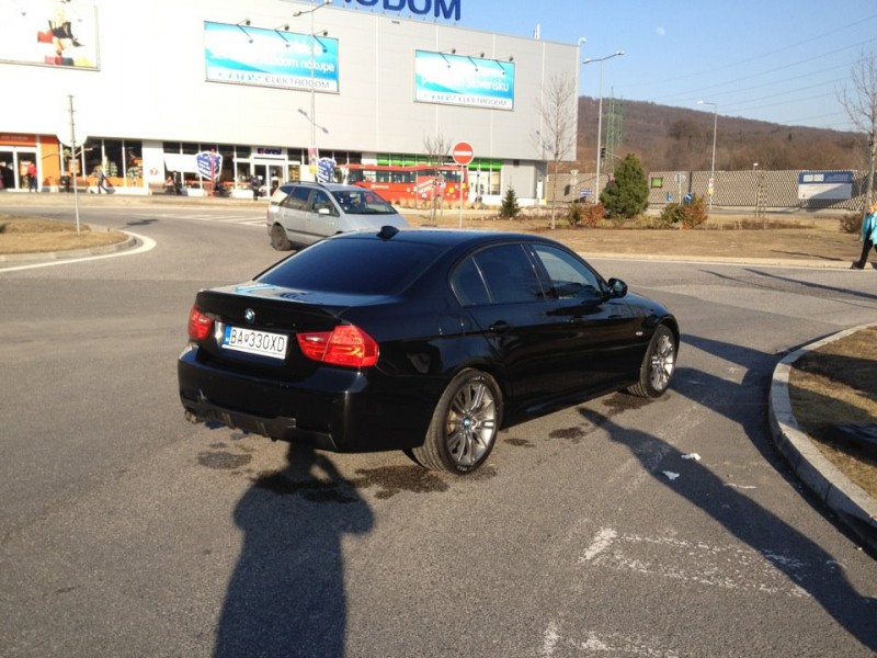 bmw.jpg