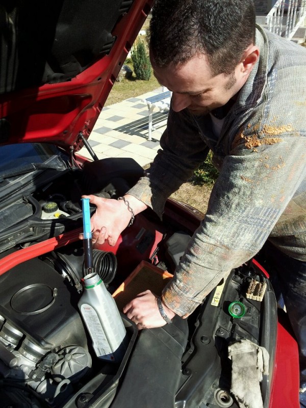 bmw servo olej.jpg