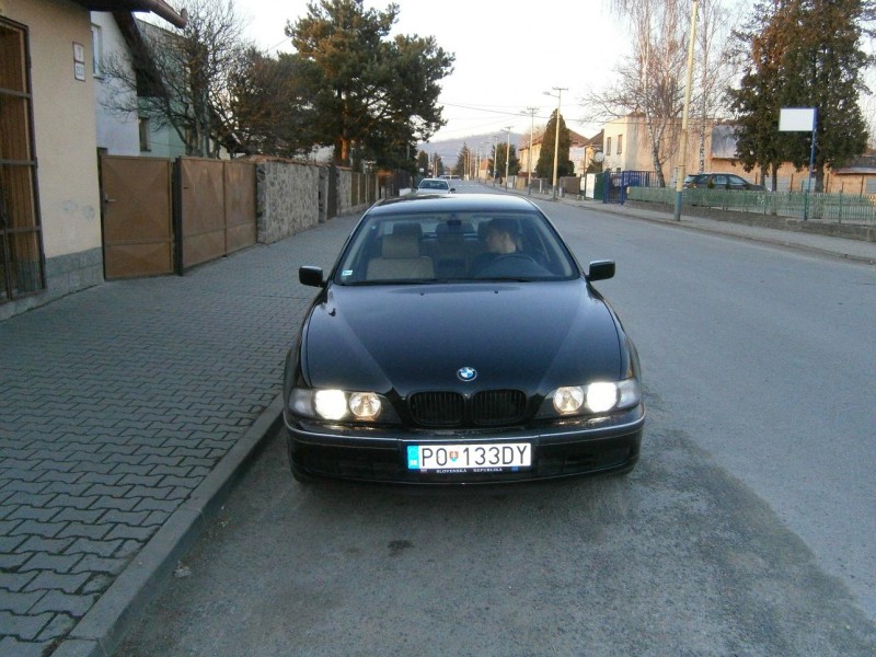 maska.JPG