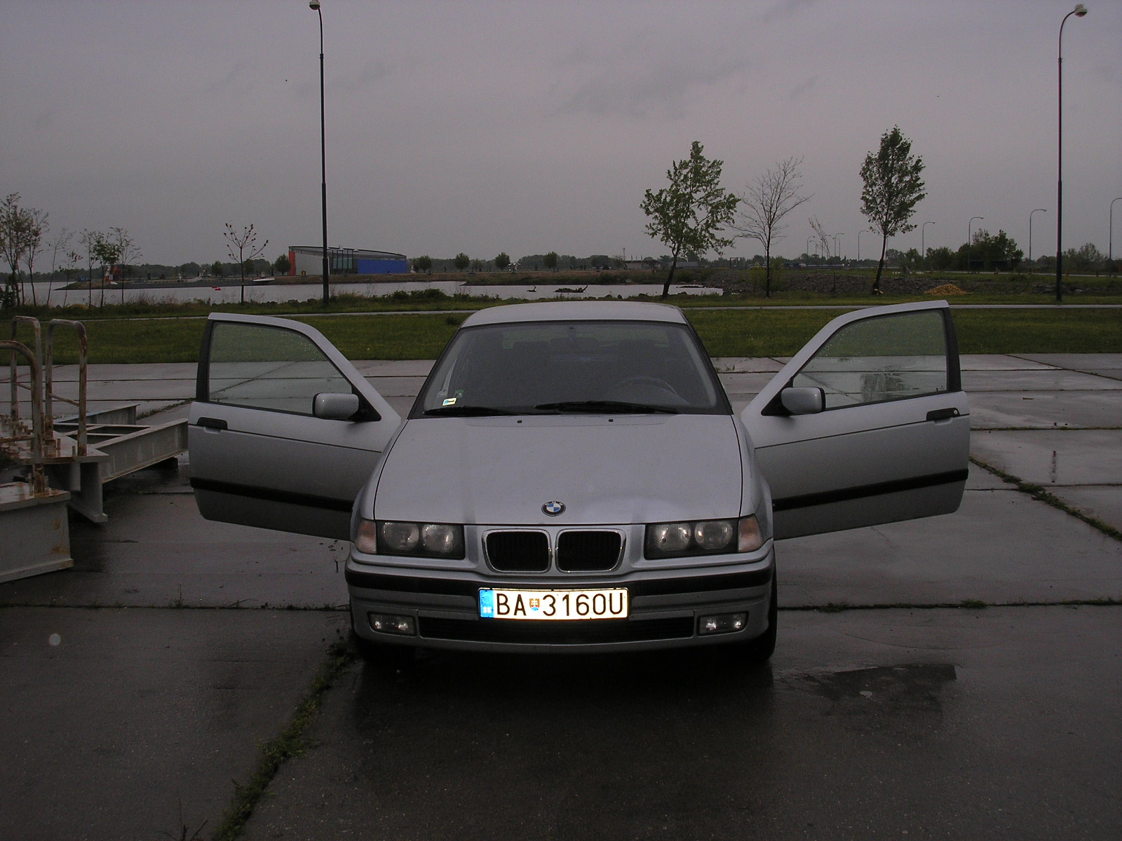 auto2.JPG