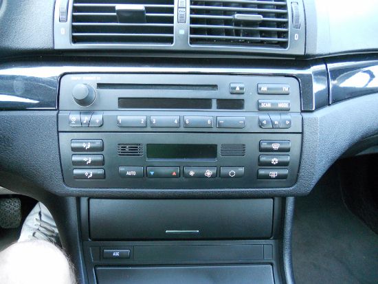 radio (550x413).jpg