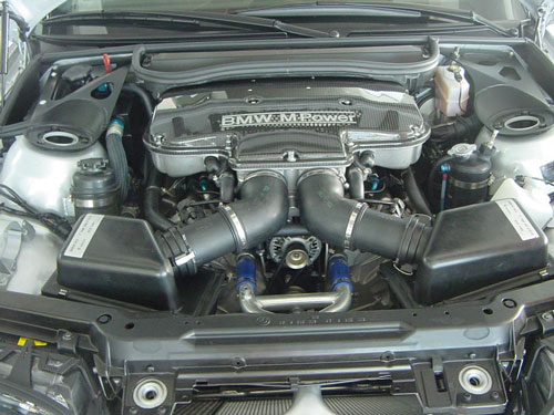 m3gtrstreet01_engine.jpg