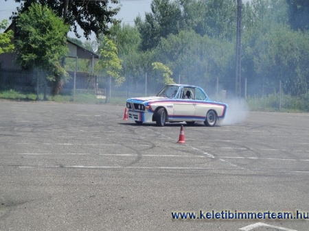 i_leveleki_bmw_tallkozo.jpg