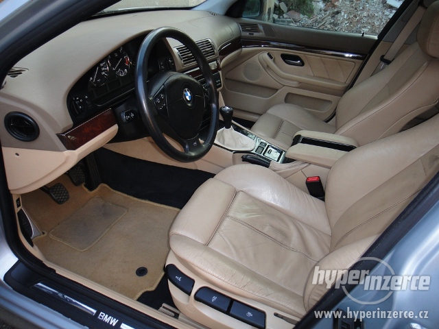 6179095-bmw-523i-e39-4.jpg