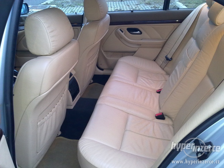 6179095-bmw-523i-e39-5.jpg