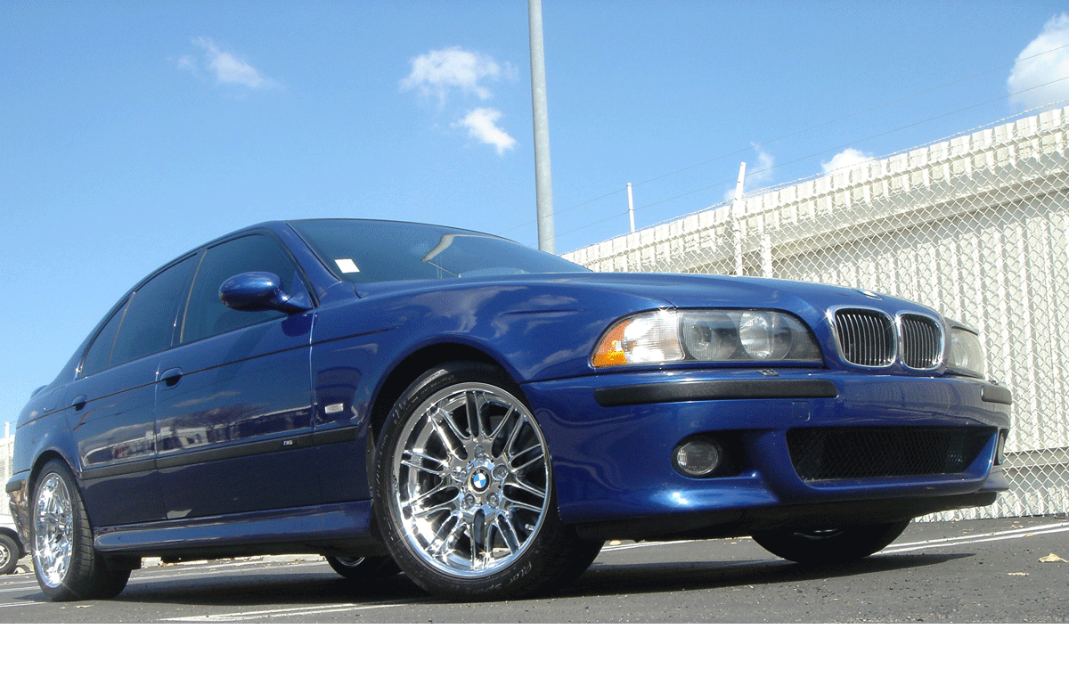 chrome-wheel-bmw-m5.gif