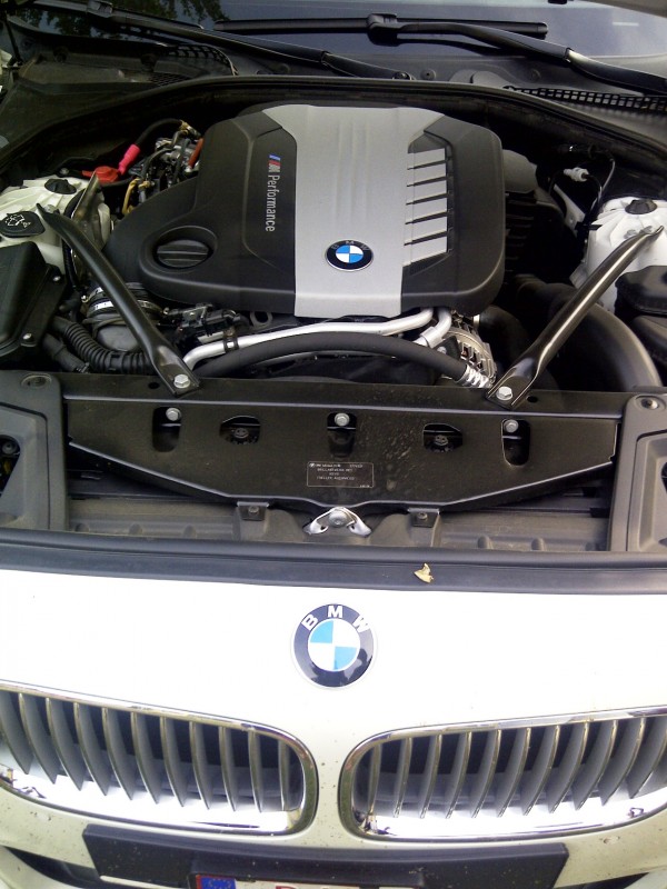 M550D 004.jpg
