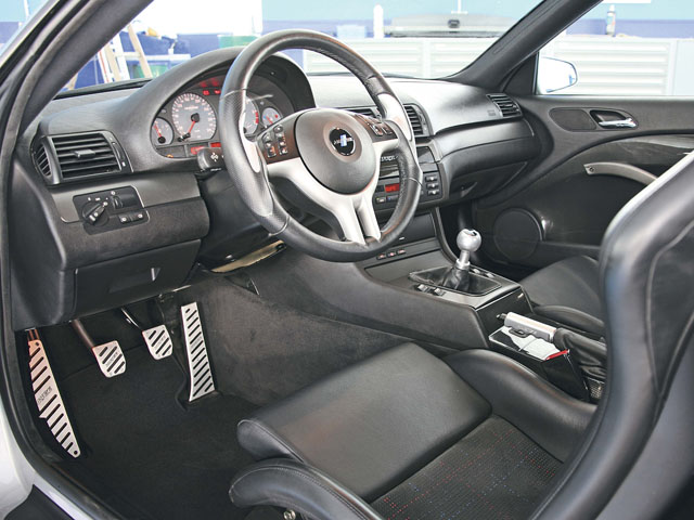 0608_EC_08z+BMW_E46_M3+Interior_Wide_Dash.jpg
