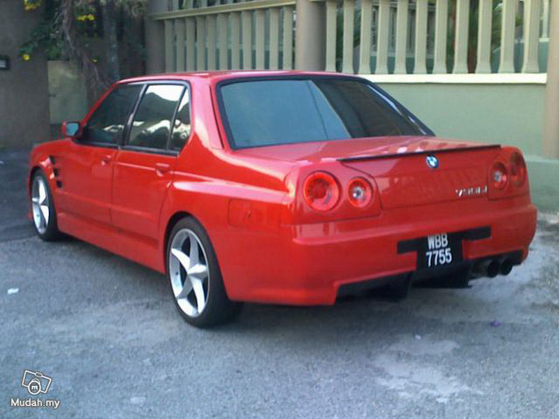 BMW-728i-unusual-mod-rear-angle-view.jpg