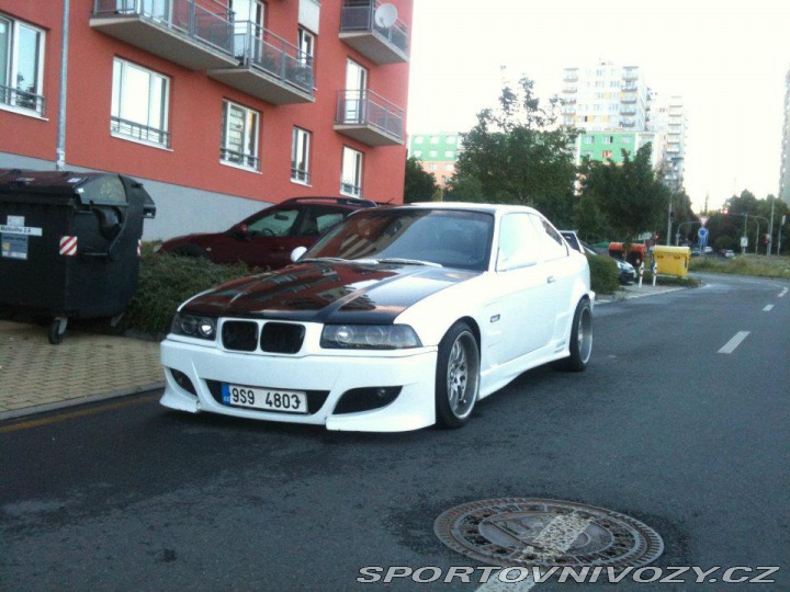 1-bmw-3-318is.jpg
