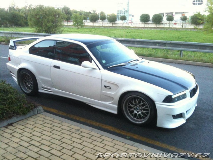 2-bmw-3-318is.jpg