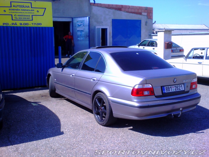 4-bmw-5-e39-530d.jpg