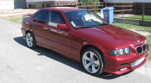 BMW 318i.jpg