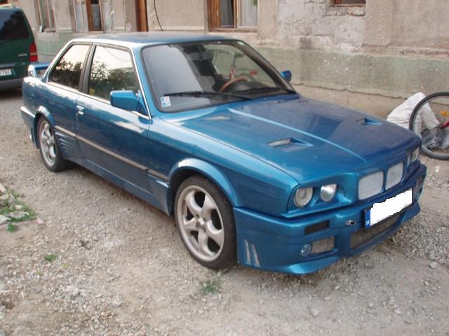 BMW 318 i E30 Tuzing 002.jpg