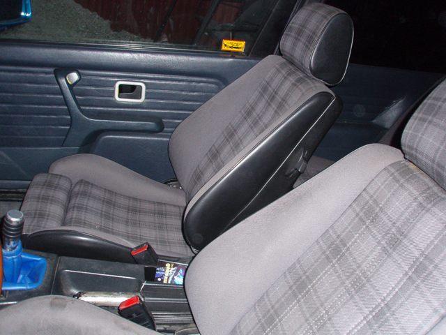 BMW 318 i E30 Tuzing 004.jpg