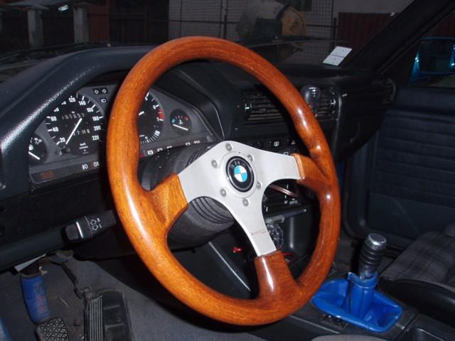 BMW 318 i E30 Tuzing 005.jpg