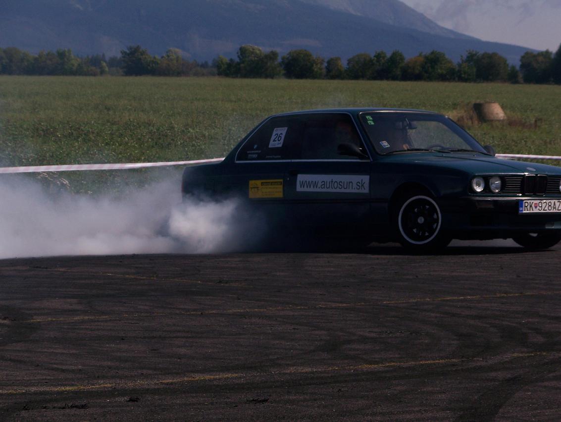 e 30 325....JPG