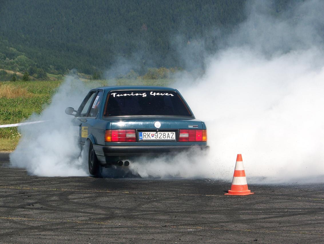 e 30 325.....JPG