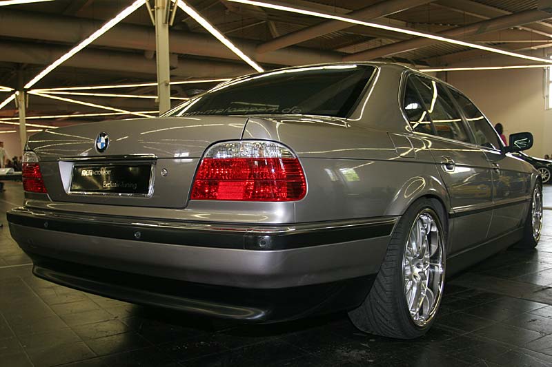 bmw_7er_e38_8421-b.jpg