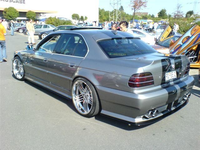 bmw-e38-tuning_281029.jpg