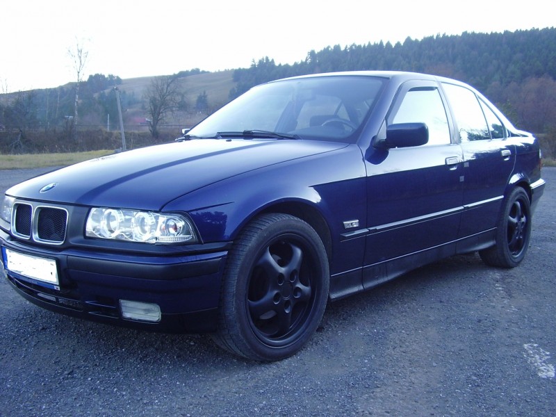 PB120222.JPG