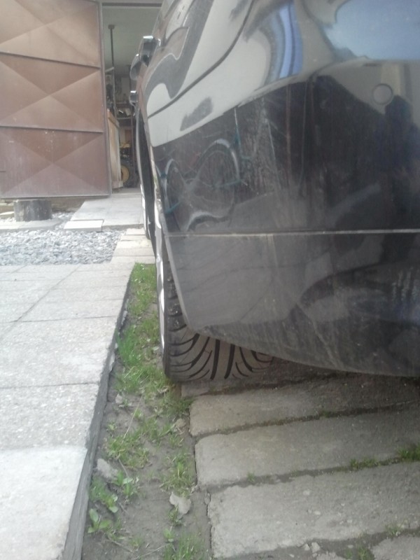 Zadné koleso - pohľad zozadu.jpg