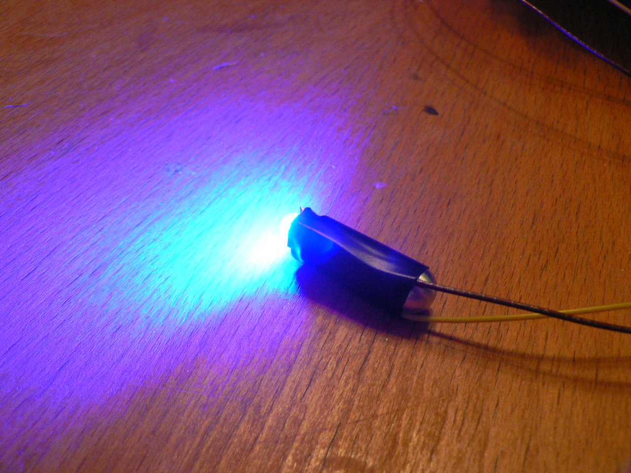 Modra LED.JPG