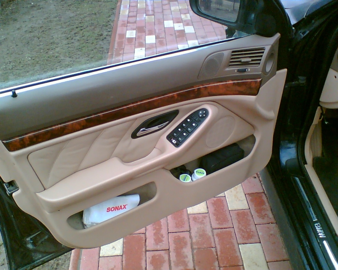 bmw01.jpg