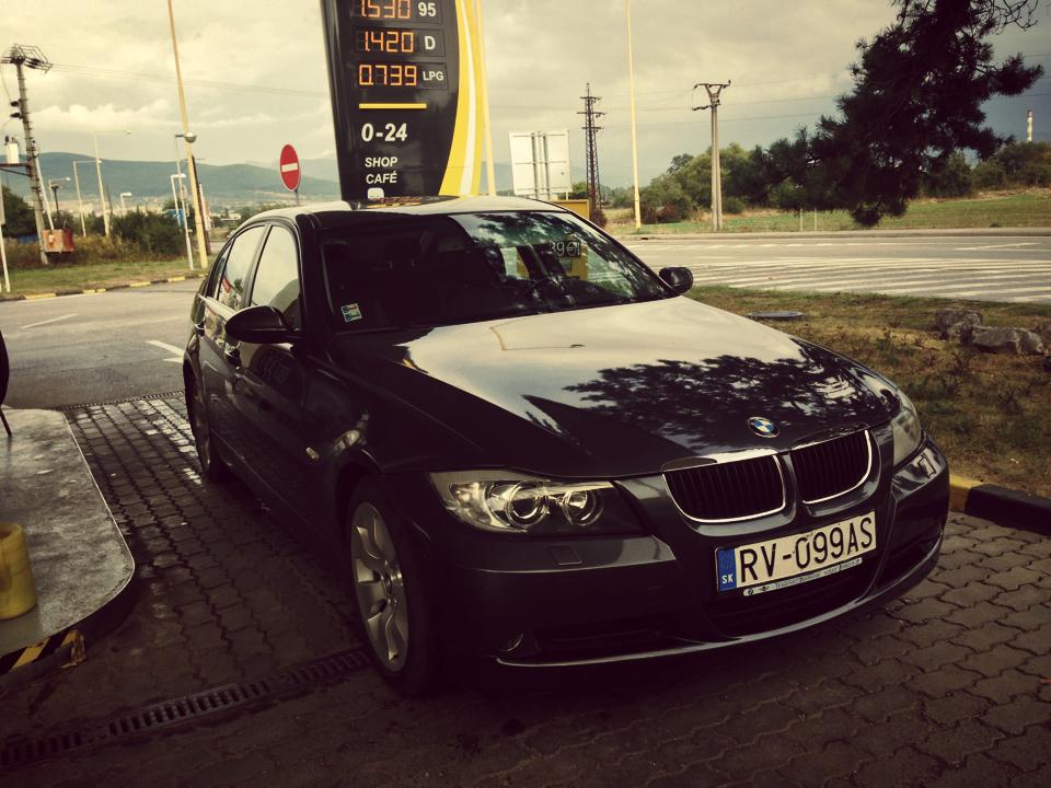 bmw 3.jpg
